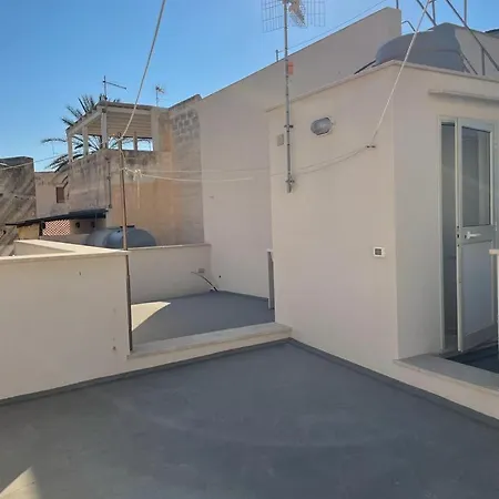 Casa Lombardo *